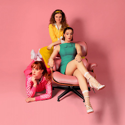 Brand New Musicals: Club Satelliet